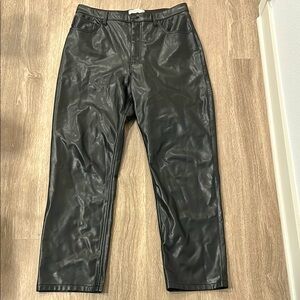 Abercrombie & Fitch - The ‘90s Straight Ultra High Rise Faux Leather Pants